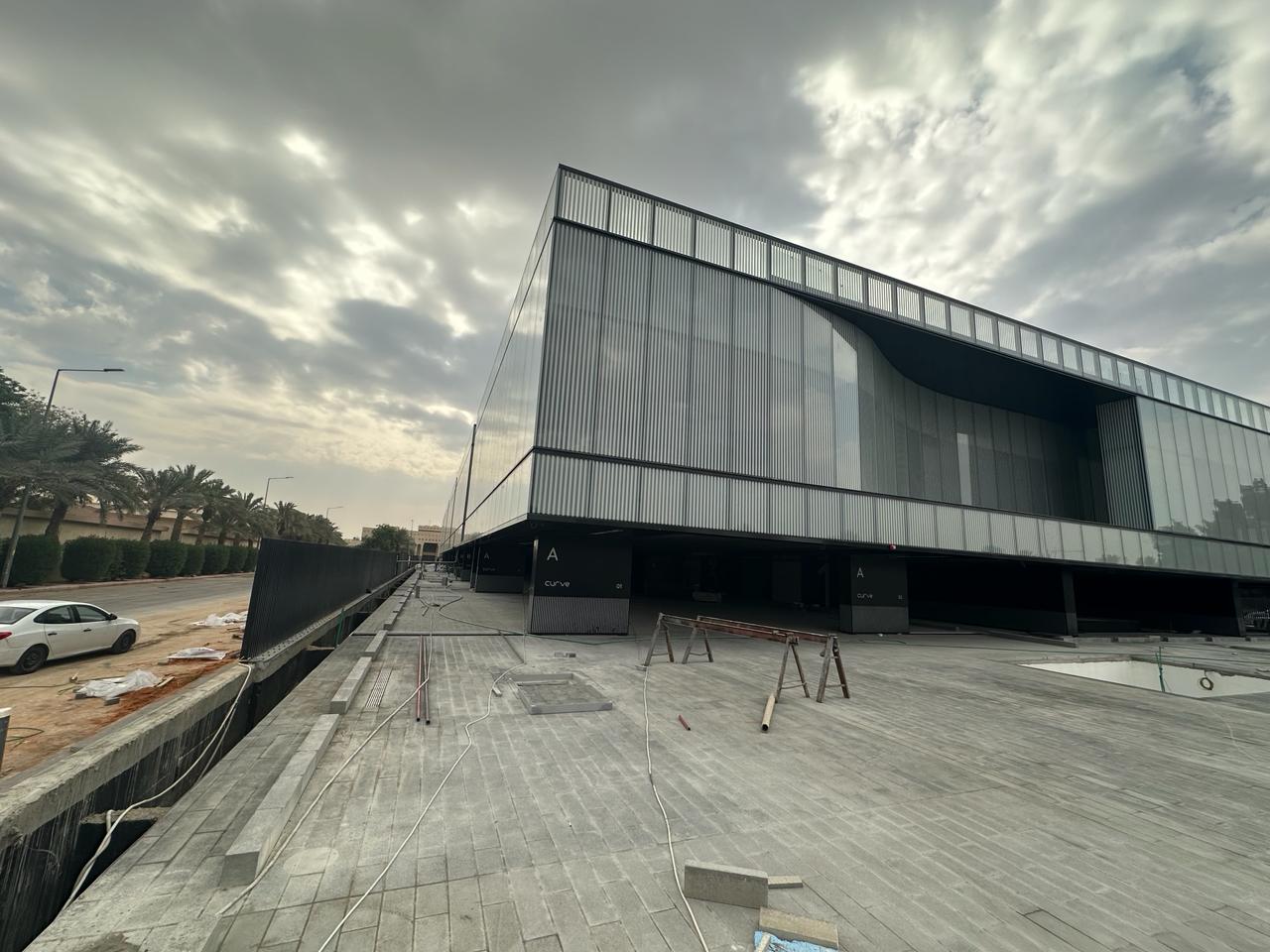 CURVE CENTER